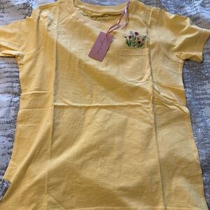 Evy’s Tree Yellow Bloom Tee Size Small NWT